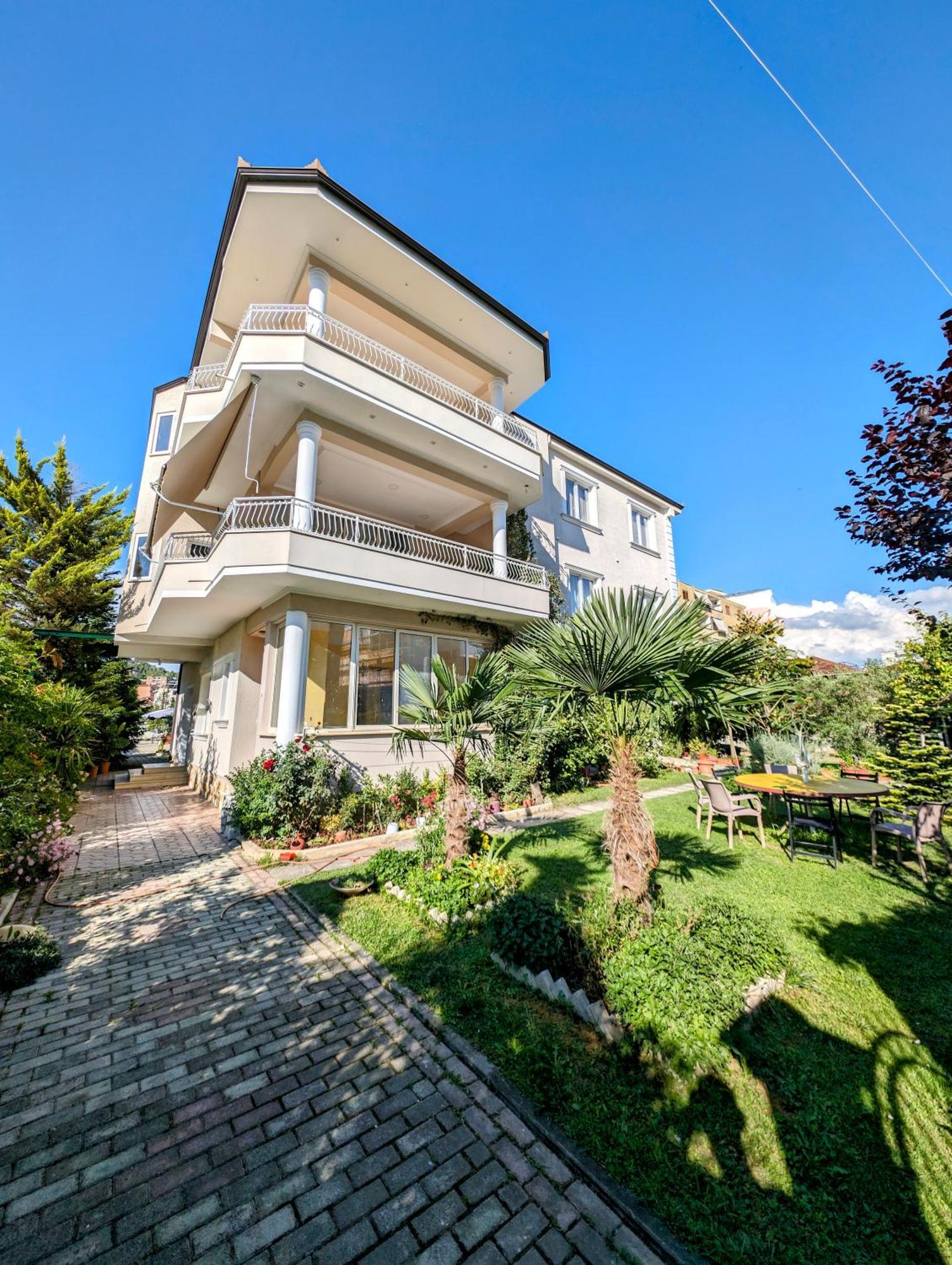 Villa With Garden And Veranda Berat Ngoại thất bức ảnh